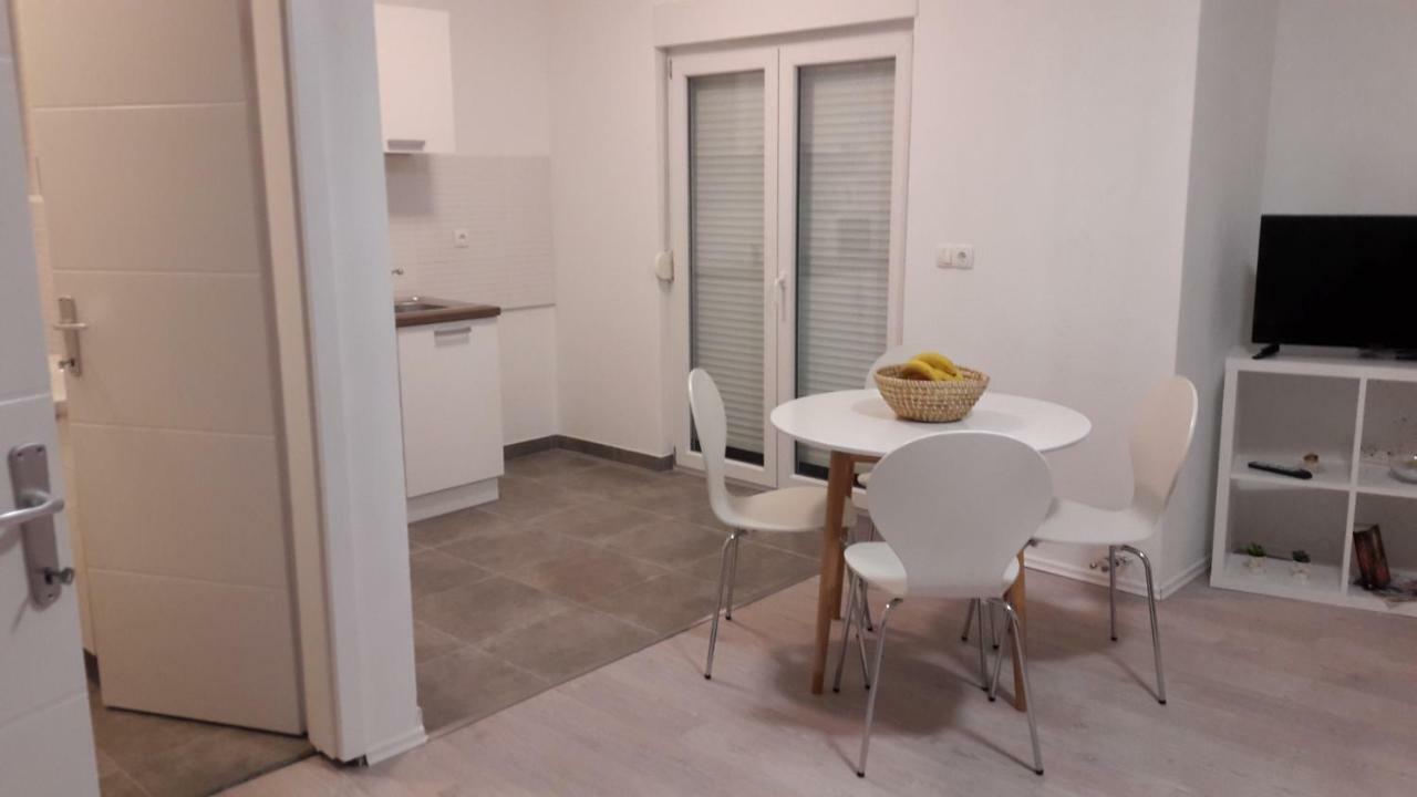 Apartment Sano Подстрана Екстериор снимка